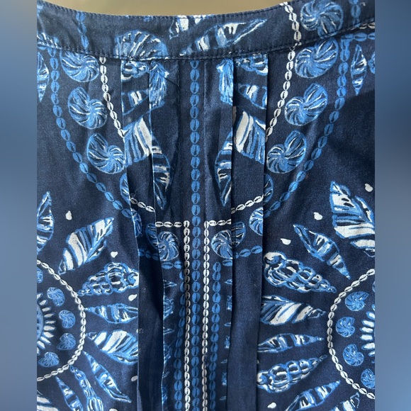 Vineyard Vines Scarf Print Pintuck Linen Top in Shades of Blue in Size XS - Picture 4 of 6